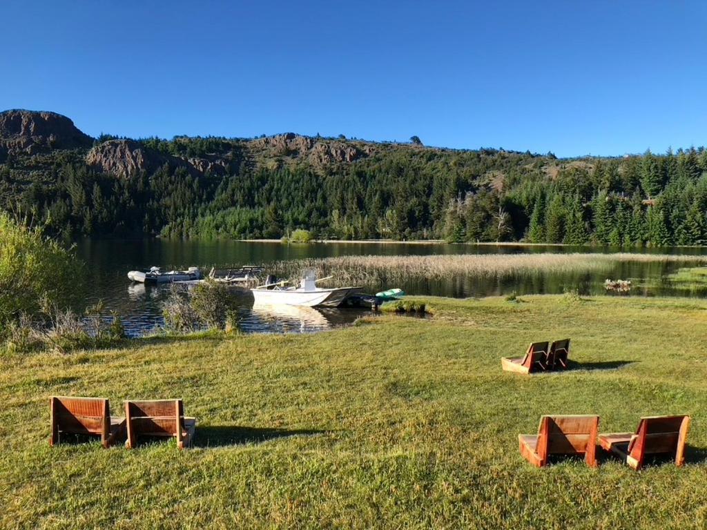 Laguna Larga Lodge Lago Futalaufquen Exterior photo