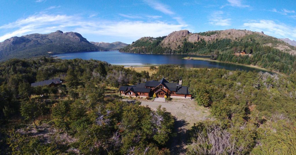 Laguna Larga Lodge Lago Futalaufquen Exterior photo