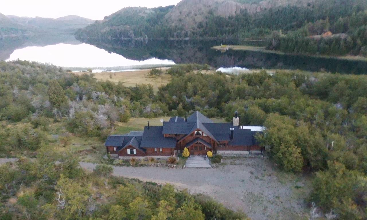 Laguna Larga Lodge Lago Futalaufquen Exterior photo