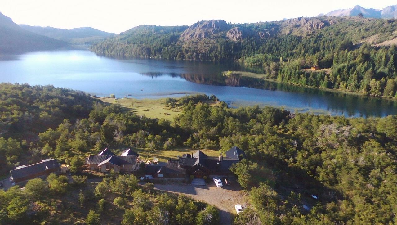 Laguna Larga Lodge Lago Futalaufquen Exterior photo